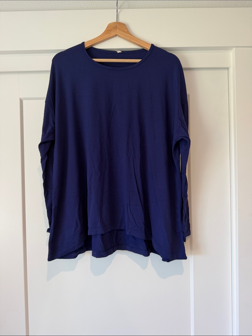 lululemon athletica Navy Long-Sleeve Crewneck Top